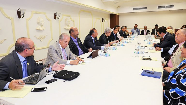 Reunión enPalacio-Zika